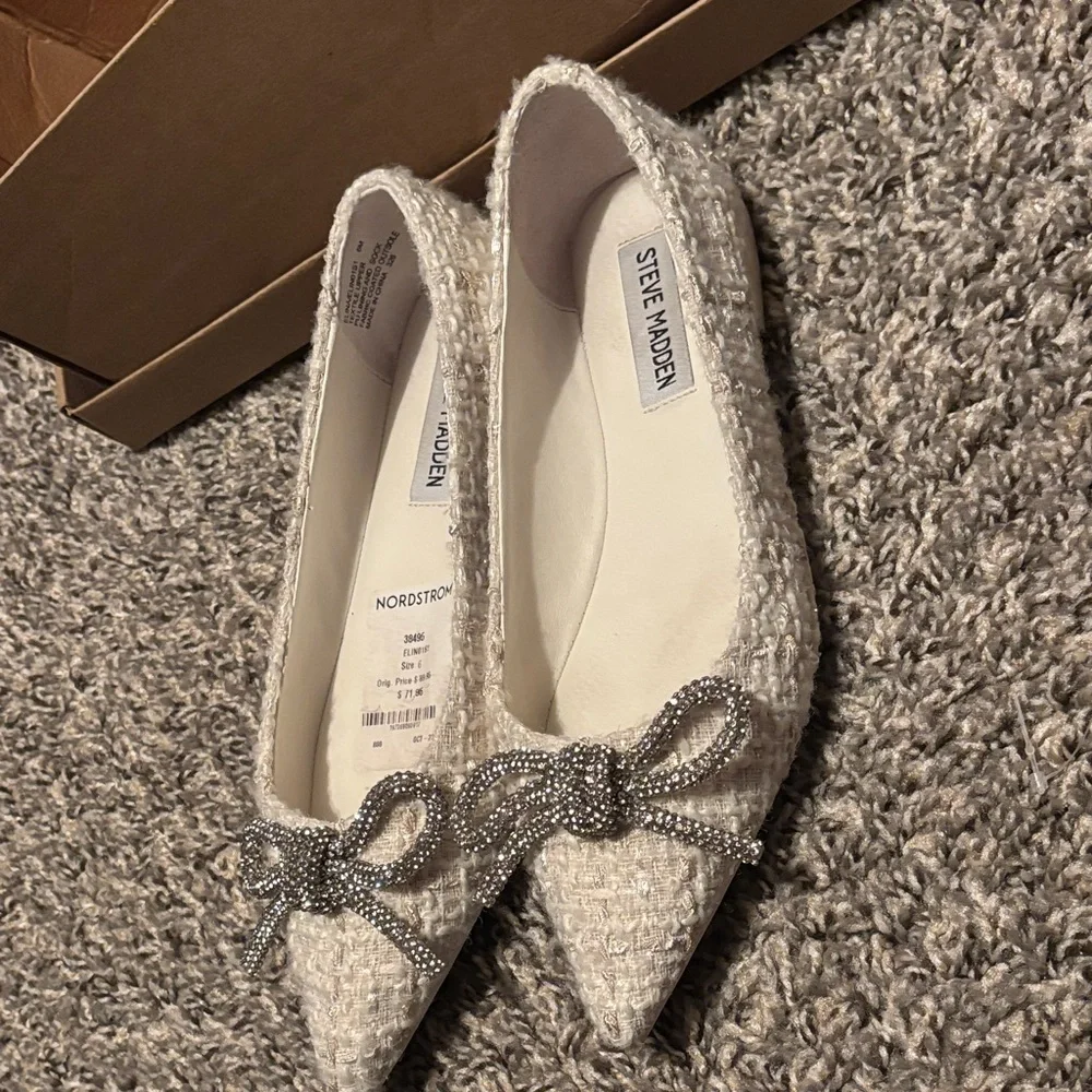 Steve Madden Cream Flats with Silver Bow - Picture 6 of 6
